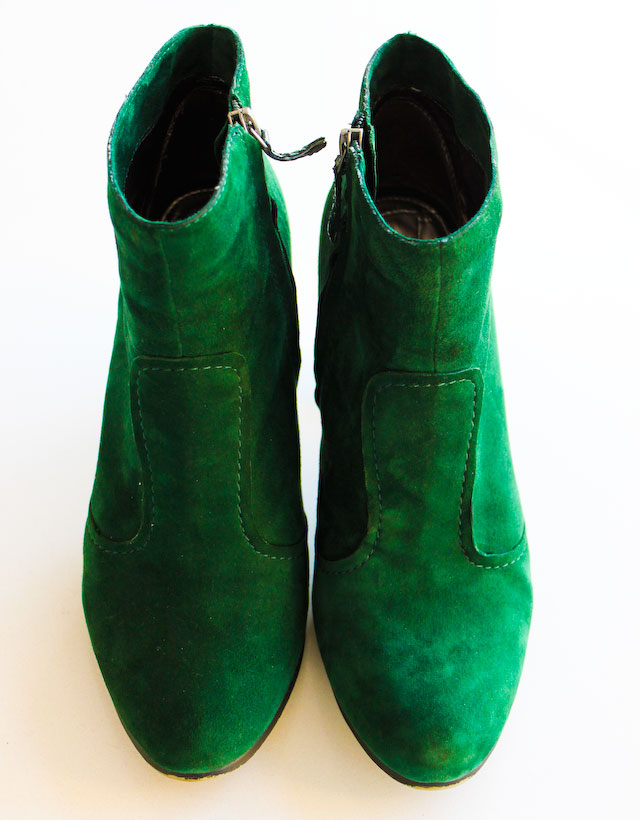 Concrete Flower: 101029: Green Boots